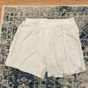 Lululemon mens white surge shorts